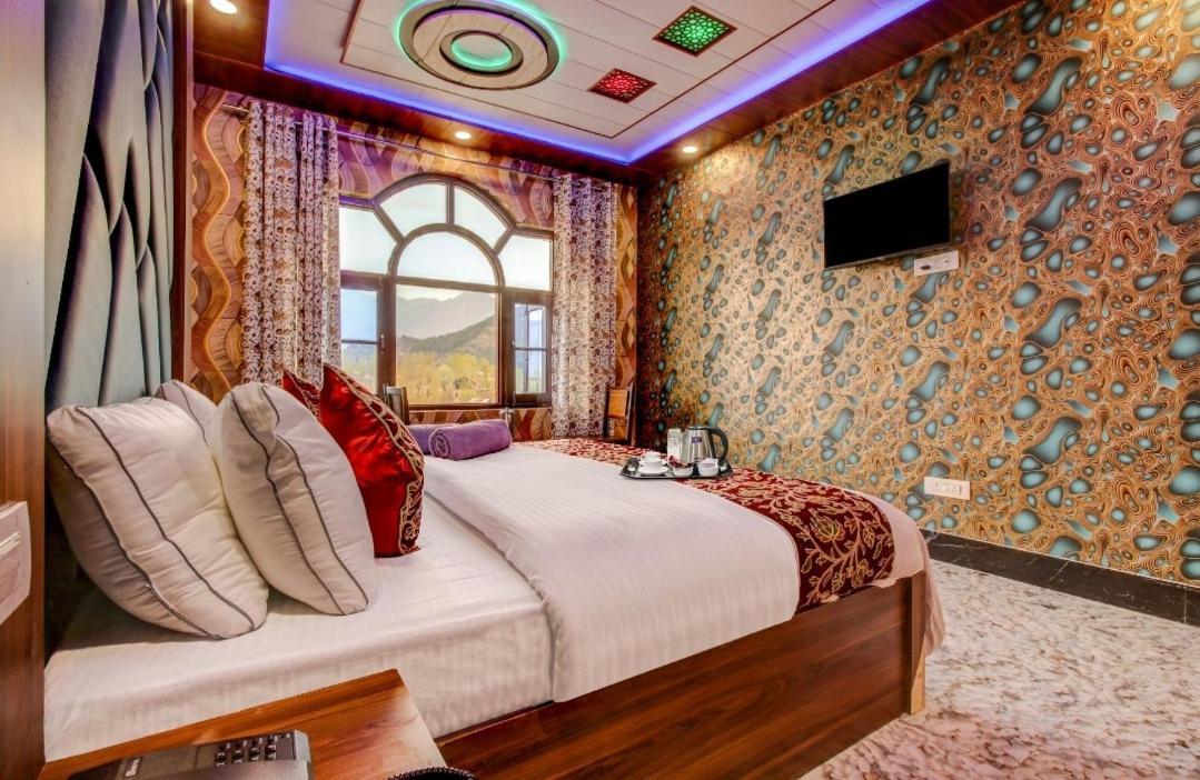 Hotel Royal Hameed Srīnagar Buitenkant foto