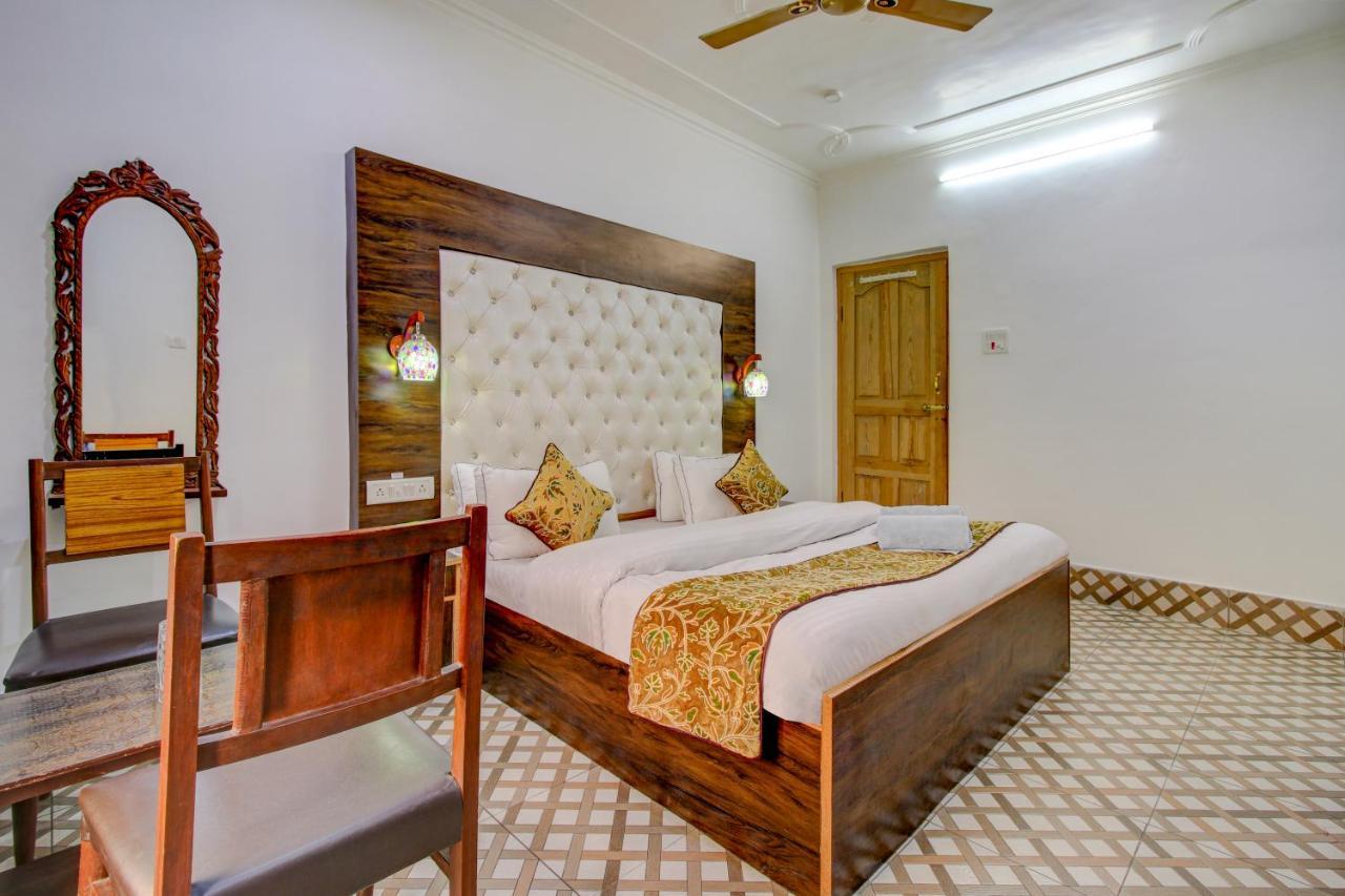 Hotel Royal Hameed Srīnagar Buitenkant foto
